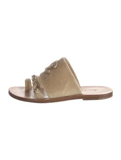 Pre-owned Chanel Interlocking Cc Logo Velvet Slides In Neutral