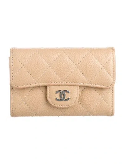 Pre-owned Chanel Interlocking Cc Logo Wallet In Neutral