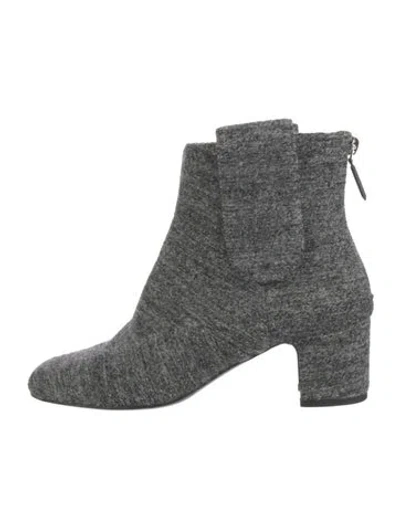 Pre-owned Chanel Interlocking Cc Logo Wool Boots In Gray