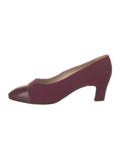 Pre-owned Chanel Interlocking Cc Logo Wool Pumps In Burgundy