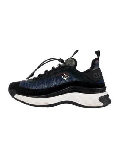 Pre-owned Chanel Interlocking Cc Logo Wool Sneakers In Black