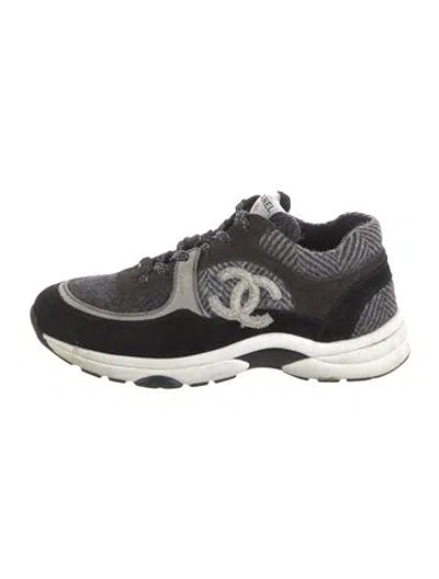 Pre-owned Chanel Interlocking Cc Logo Wool Sneakers In Gray