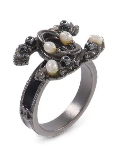 Pre-owned Chanel Interlocking Cc Ring In Black