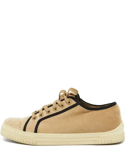 Pre-owned Chanel Interlocking-cc Velvet Sneakers