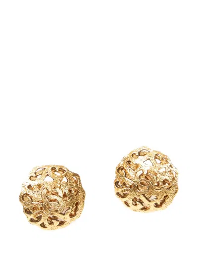 Pre-owned Chanel Interlocking-cc Clip-on Earrings In Gold