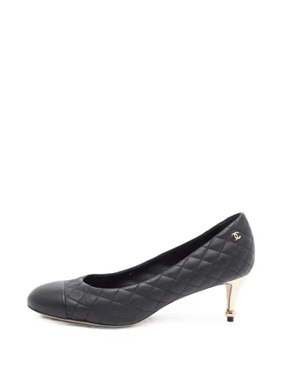 Pre-owned Chanel Interlocking-cc Heeled Pumps In Black
