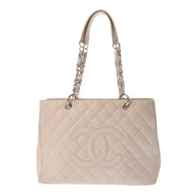 Pre-owned Chanel Ivory Grained Calfskin Tote Bag () In White