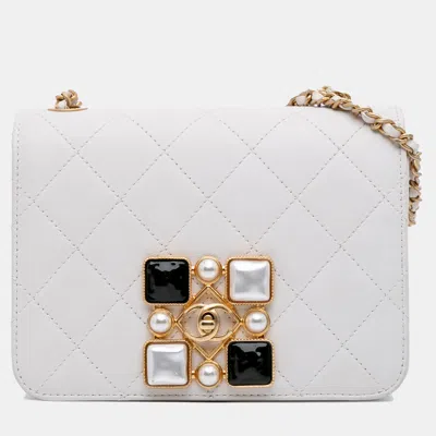 Pre-owned Chanel Ivory Small Cc Quilted Calfskin Crystal Pearl Full Flap