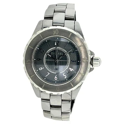 Pre-owned Chanel J12 Quartz Black Ceramic And Stainless Steel 33mm Watch