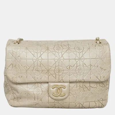 Pre-owned Chanel Jumbo Paris-moscou Flap Bag In Cream