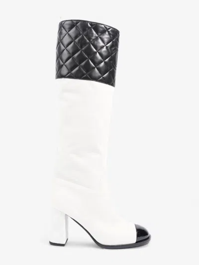 Pre-owned Chanel Knee High Boots / Velvet In White