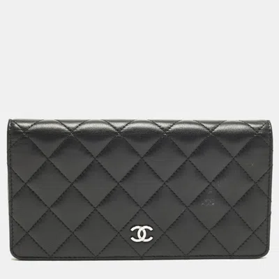 Pre-owned Chanel L Yen Black Quilted Leather Wallet