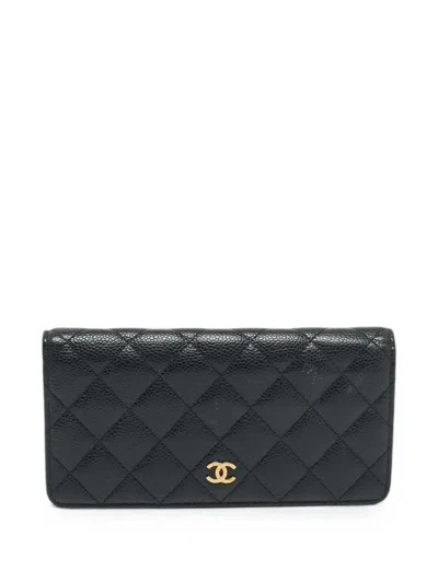 Pre-owned Chanel L Yen Quilted Bifold Wallet In Black