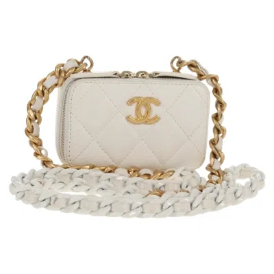 Pre-owned Chanel Lacquered Metal Cc Zip Around Card Holder On Chain Quilted Lambskin White Leather Clutche & P