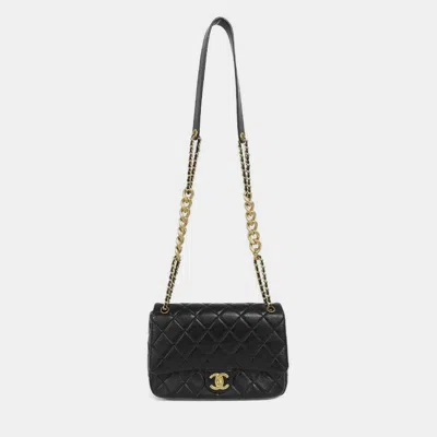 Pre-owned Chanel Lamb Leather Shoulder Bag In Black