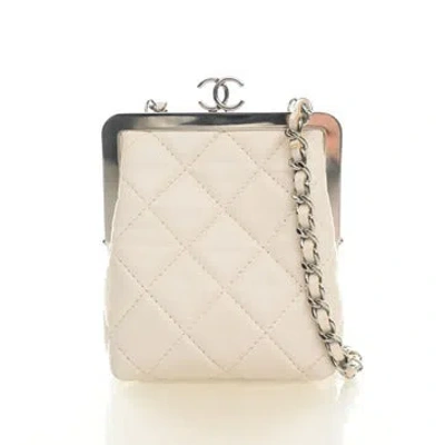 Pre-owned Chanel Lambskin Cc Evening Clutch With Chain In Neutral