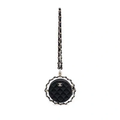Pre-owned Chanel Lambskin Cc Quilted Lambskin Round Chain Around Clutch With Chain In Black
