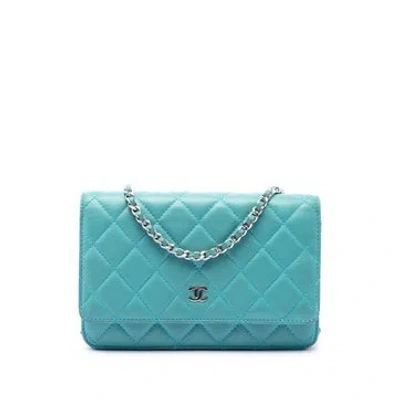 Pre-owned Chanel Lambskin Cc Quilted Lambskin Wallet On Chain In Blue