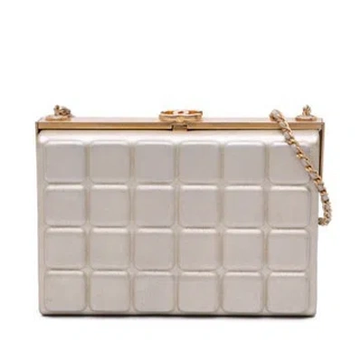 Pre-owned Chanel Lambskin Chocolate Bar Metallic Lambskin Frame Clutch With Chain In Gold