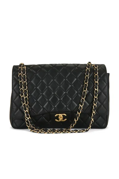 Pre-owned Chanel Lambskin Jumbo Flap Bag In Black