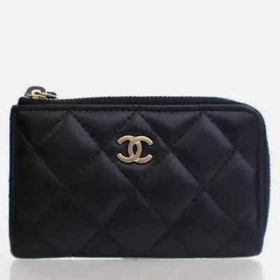 Pre-owned Chanel Lambskin Key Pouch In Black