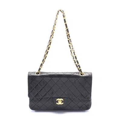 Pre-owned Chanel Lambskin Matelasse Flap Shoulder Bag In Black