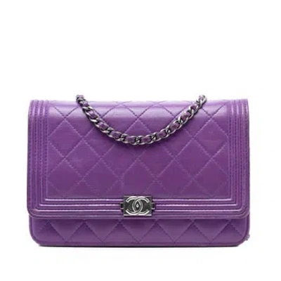 Pre-owned Chanel Lambskin Quilted Lambskin Boy Wallet On Chain In Purple