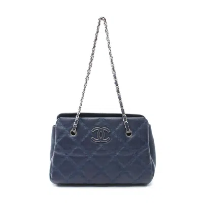 Pre-owned Chanel Lambskin Ultra Stitch Tote Bag In Blue