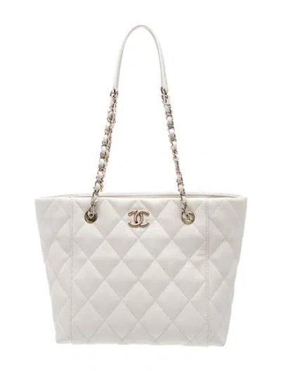 Pre-owned Chanel Large Caviar Cc Shopping Tote In White