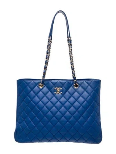 Pre-owned Chanel Large Cc Shopping Tote In Blue