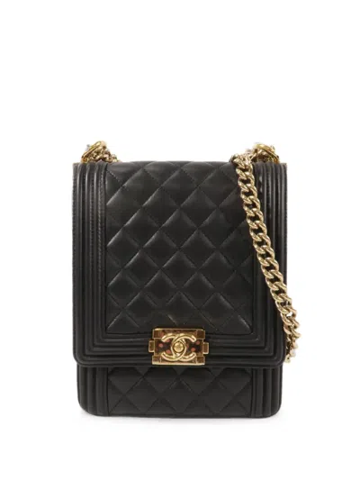 Pre-owned Chanel Le Boy Quilted Shoulder Bag In Black