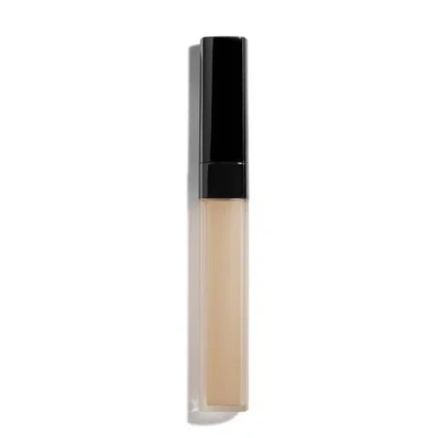 Chanel Le Correcteur De  Longwear Concealer In White