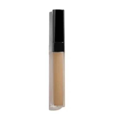 Chanel Le Correcteur De  Longwear Concealer In White