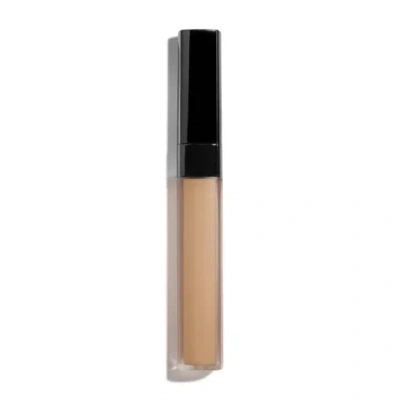 Chanel Le Correcteur De  Longwear Concealer In White