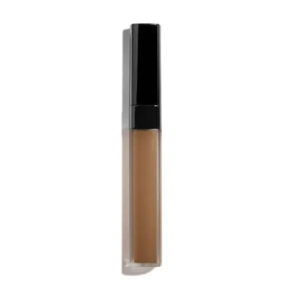 Chanel Le Correcteur De  Longwear Concealer In White