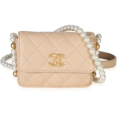 Pre-owned Chanel Leather About Pearls Card Holder With Chain In Neutrals