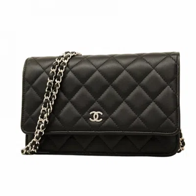 Pre-owned Chanel Leather Chain/shoulder Wallet () In Black