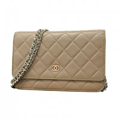 Pre-owned Chanel Leather Chain/shoulder Wallet () In Brown