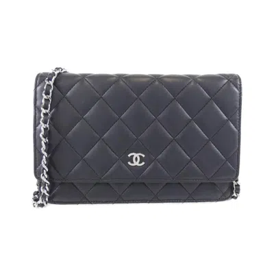 Pre-owned Chanel Leather Chain/shoulder Wallet () In Multi