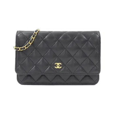 Pre-owned Chanel Leather Chain/shoulder Wallet () In Multi