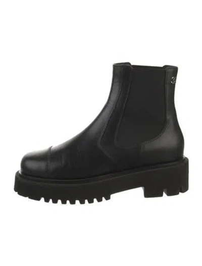 Pre-owned Chanel Leather Chelsea Boots In Black
