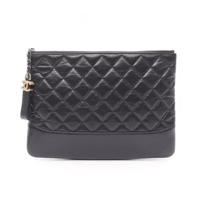 Pre-owned Chanel Leather Clutch Bag () In Black