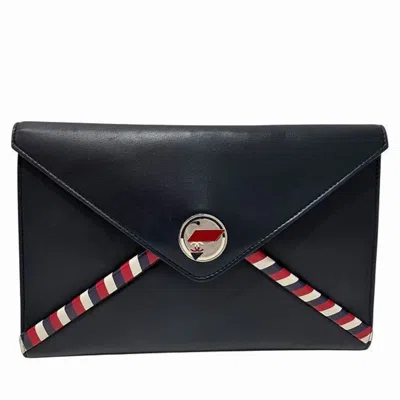 Pre-owned Chanel Leather Clutch Bag () In Blue
