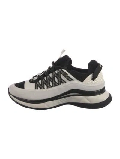 Pre-owned Chanel Leather Colorblock Pattern Athletic Sneakers In White