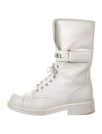 Pre-owned Chanel Leather Combat Boots In White