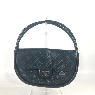 Pre-owned Chanel Leather Handbag () In Black