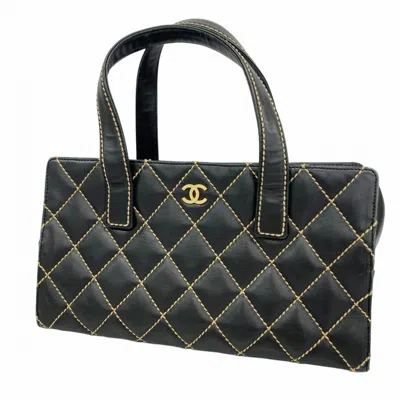 Pre-owned Chanel Leather Handbag () In Black