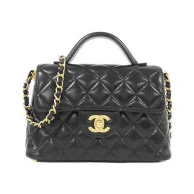 Pre-owned Chanel Leather Handbag () In Black