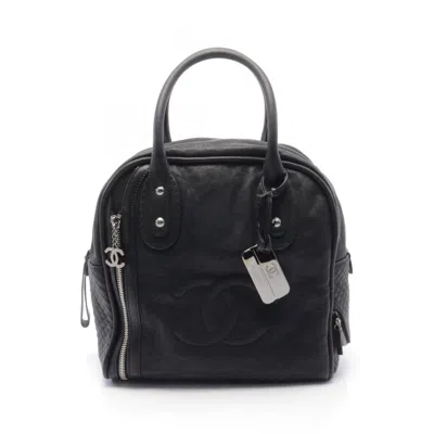 Pre-owned Chanel Leather Handbag () In Black