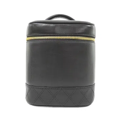 Pre-owned Chanel Leather Handbag () In Black